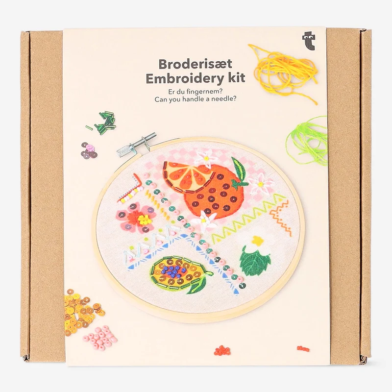 Embroidery kit - Tropical print