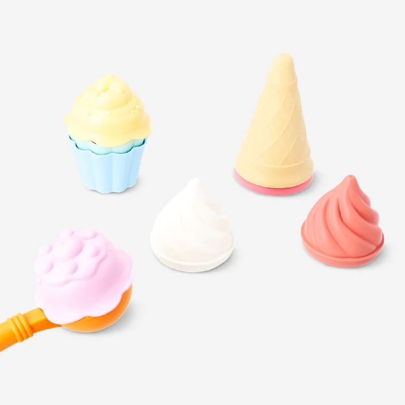 Ice cream sand moulds with spoon