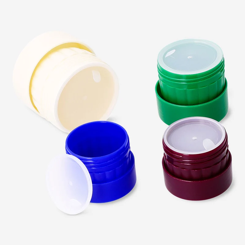 Travel containers with lid - 4 pcs