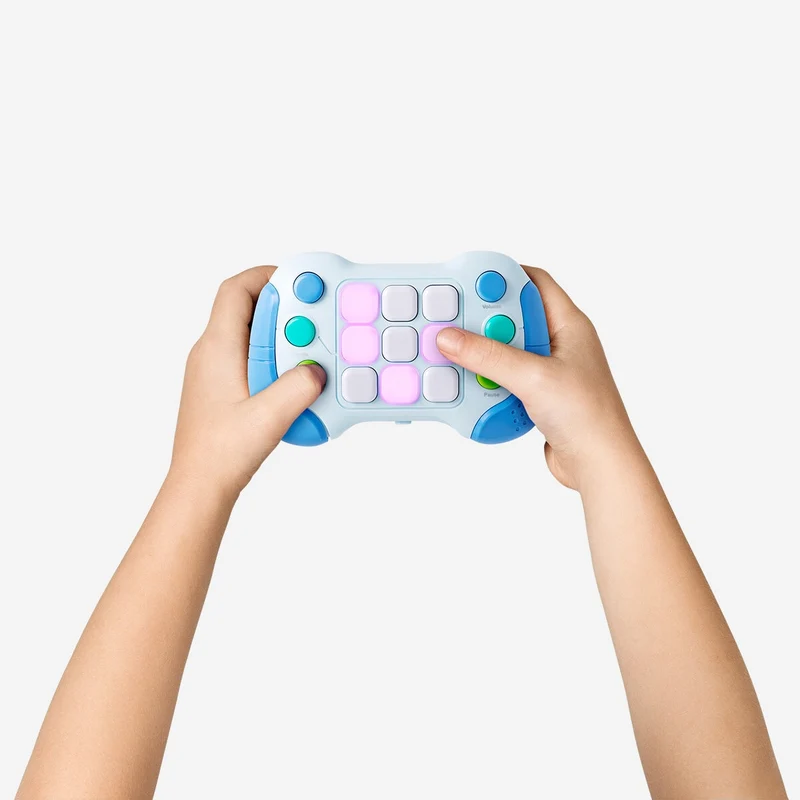 Game console with four games