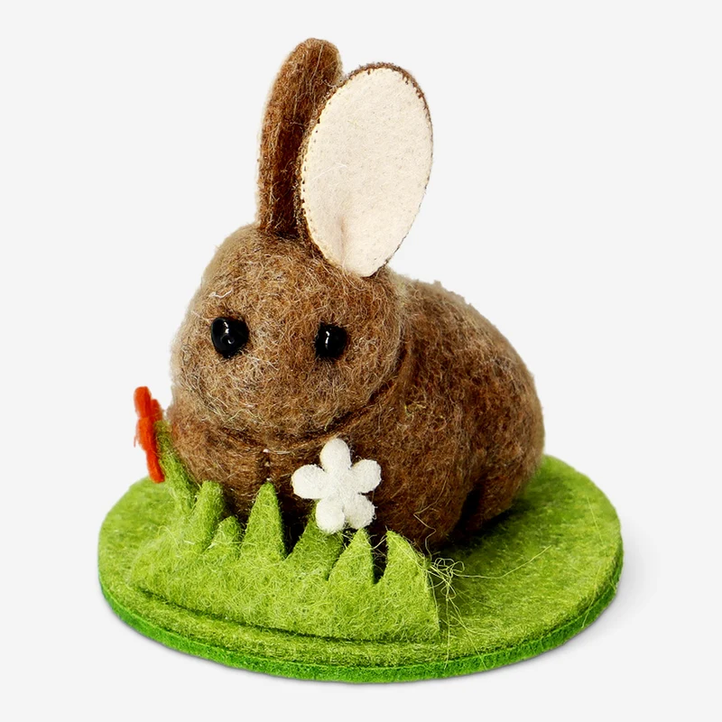 CL Decorative felt bunny