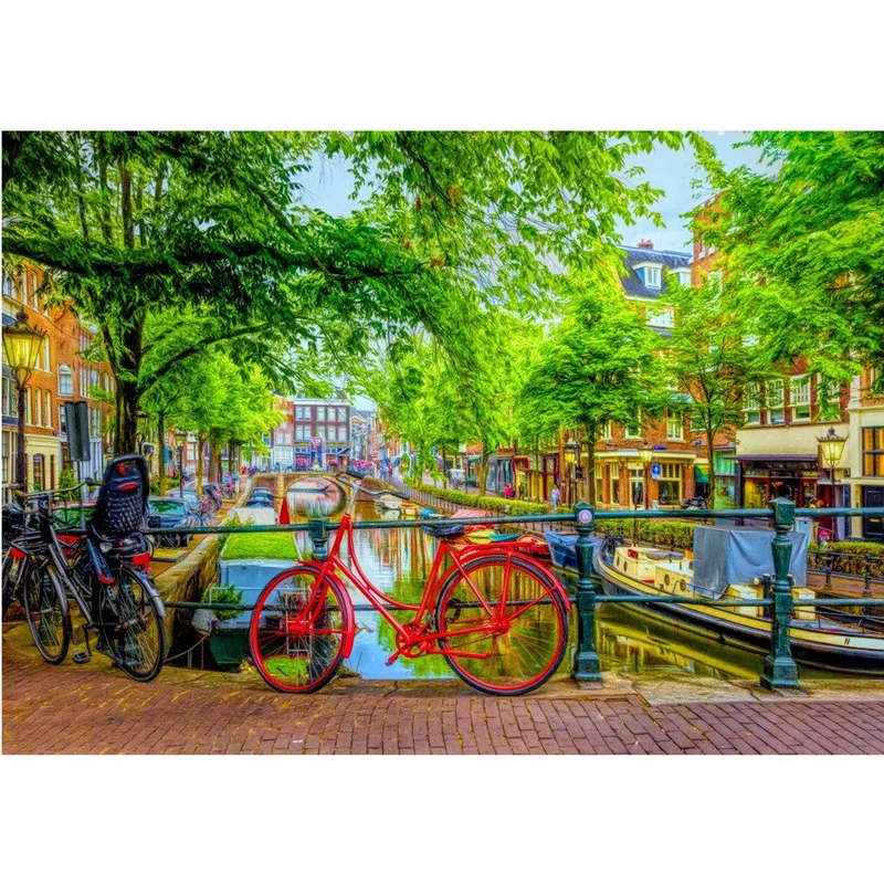En röd cykel i Amsterdam
