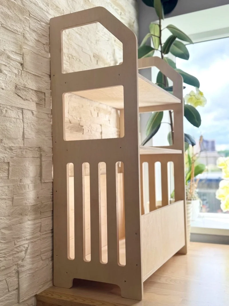 Montessori hylla i trä för barn - Finns i flera olika färger