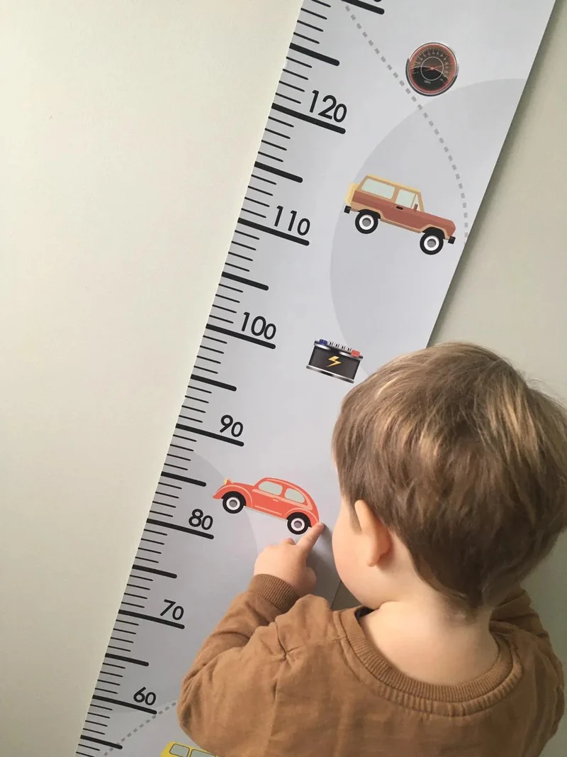 Little Harri Mätsticka i papper för barn - Retro Cars