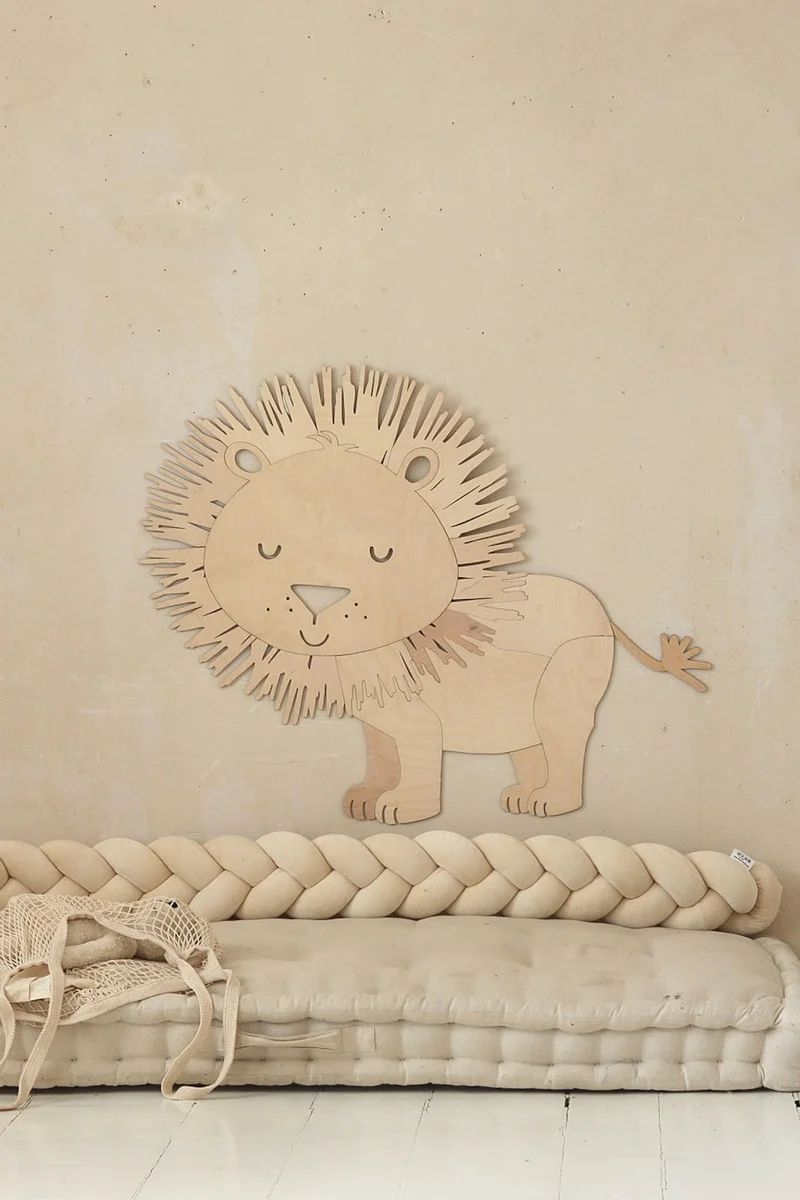 Cut it now Väggdekoration i trä – Safari Lion