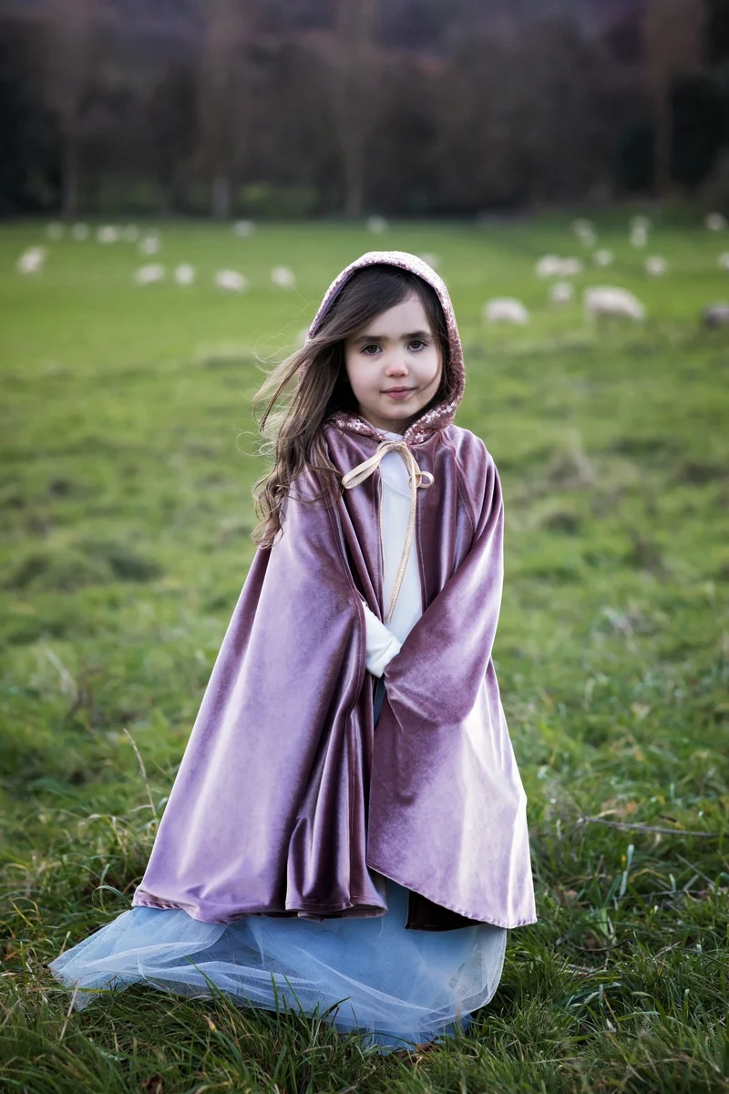 MOI MILI Magisk Cape - Cosmic Pearl
