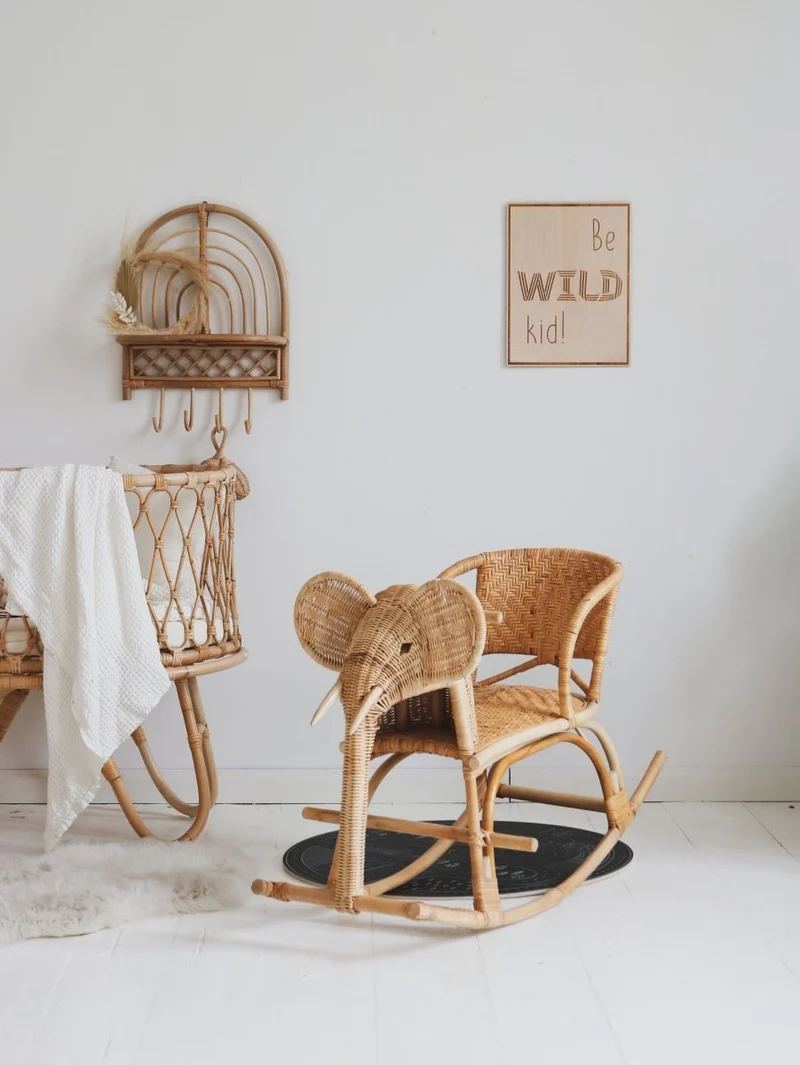 Be Wild Kid - Inspirerande poster i graverat trä